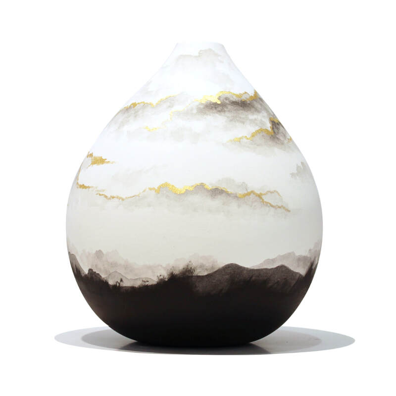 Rachel Murphy, "Dreaming of Our Land", Hand Formed and Painted Porcelain with 24ct Gold Leaf, Large Vase, 220mm Height, 2024